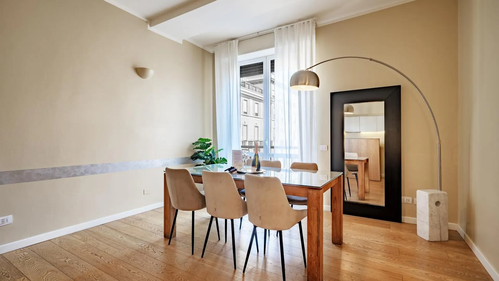 Heart Milan Apartments San Sepolcro Duomo Italien