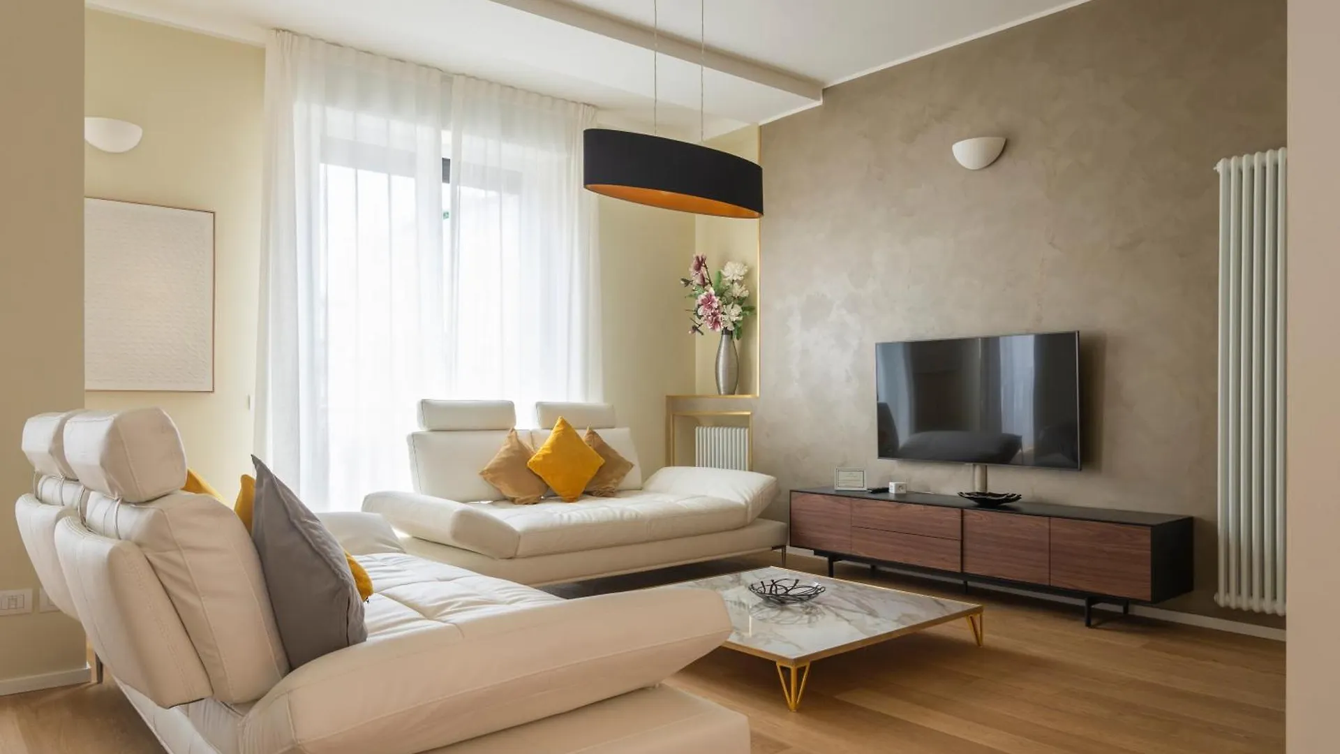 Heart Milan Apartments San Sepolcro Duomo Италия