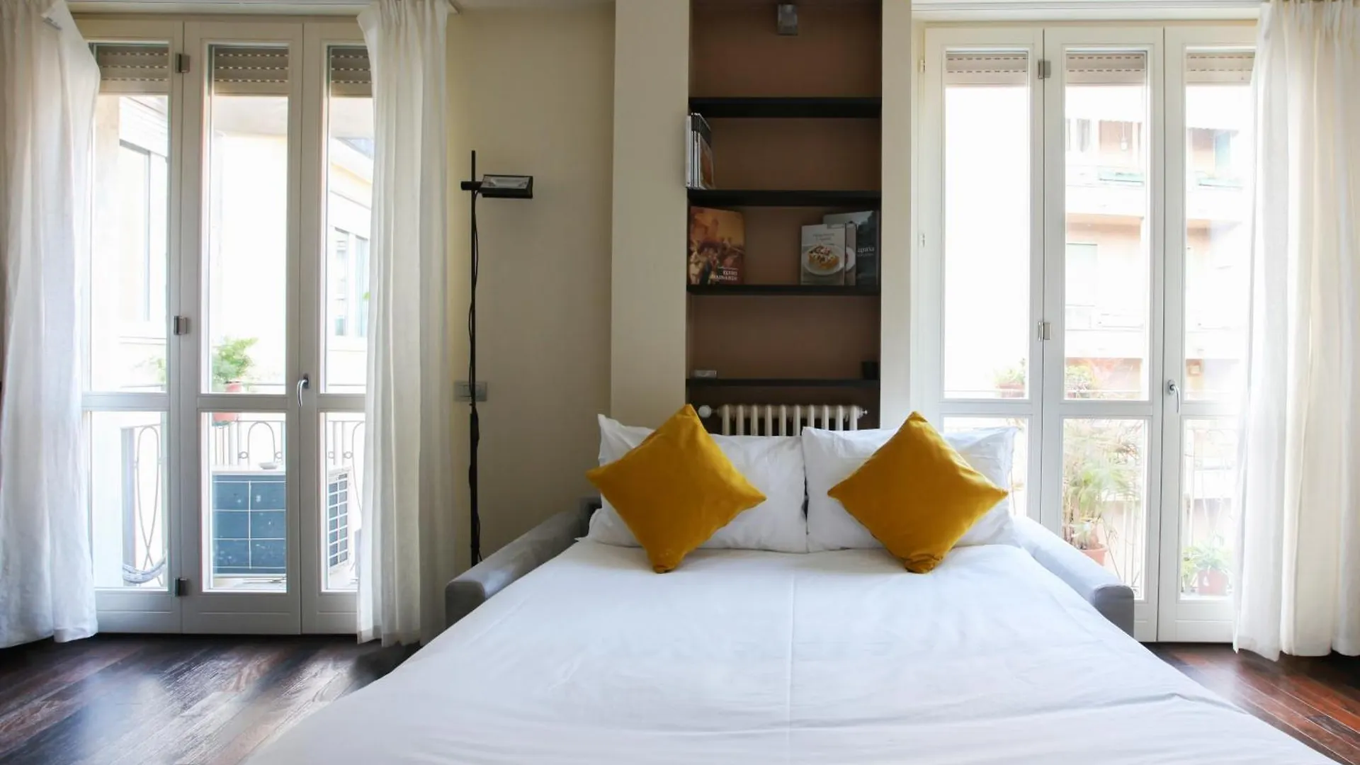Heart Milan Apartments San Sepolcro Duomo Italien