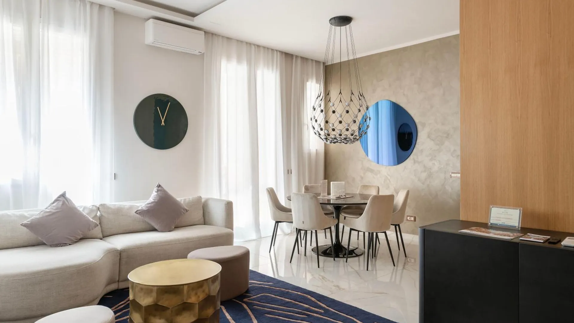 Heart Milan Apartments San Sepolcro Duomo 0*,  Италия
