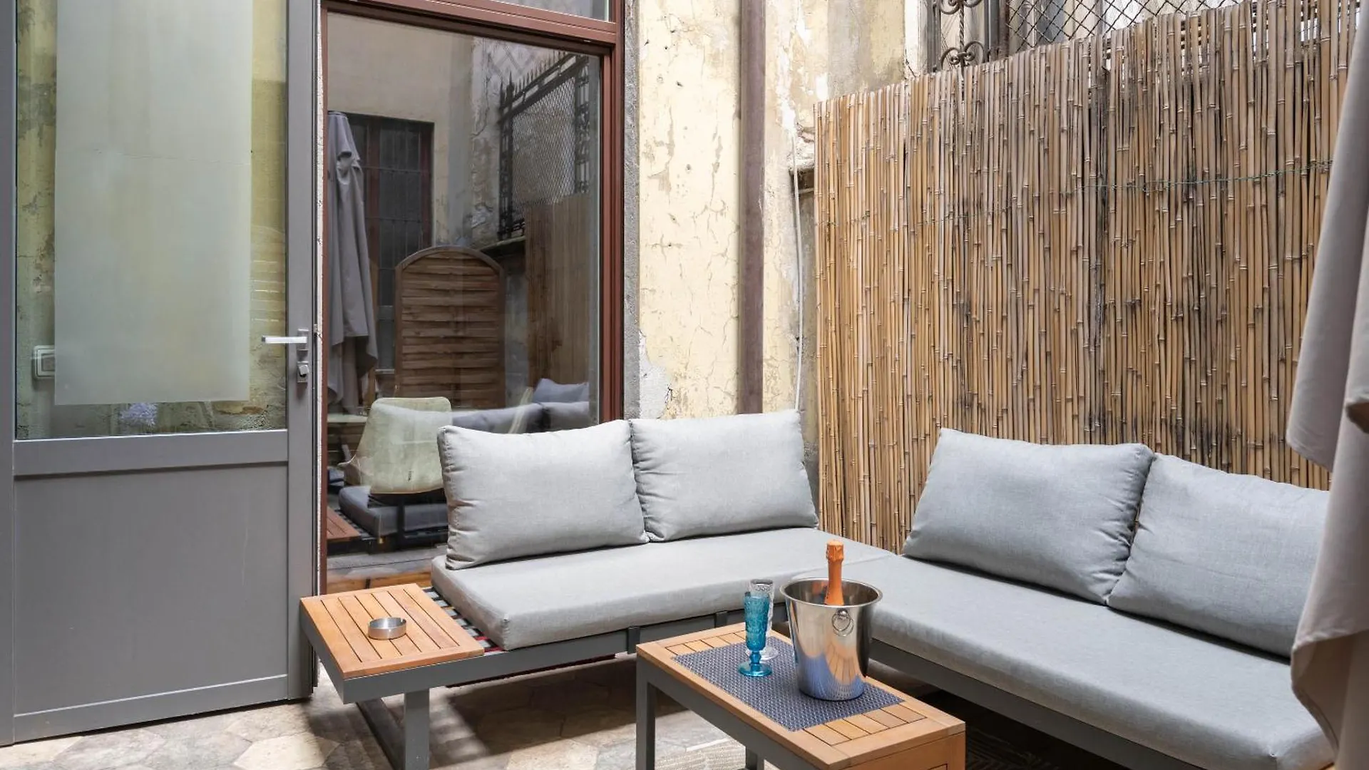 Heart Milan Apartments San Sepolcro Duomo Италия
