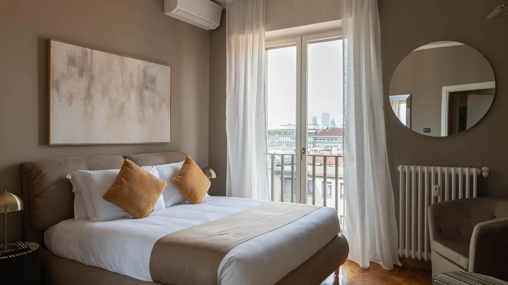Heart Milan Apartments San Sepolcro Duomo 0*,  Италия