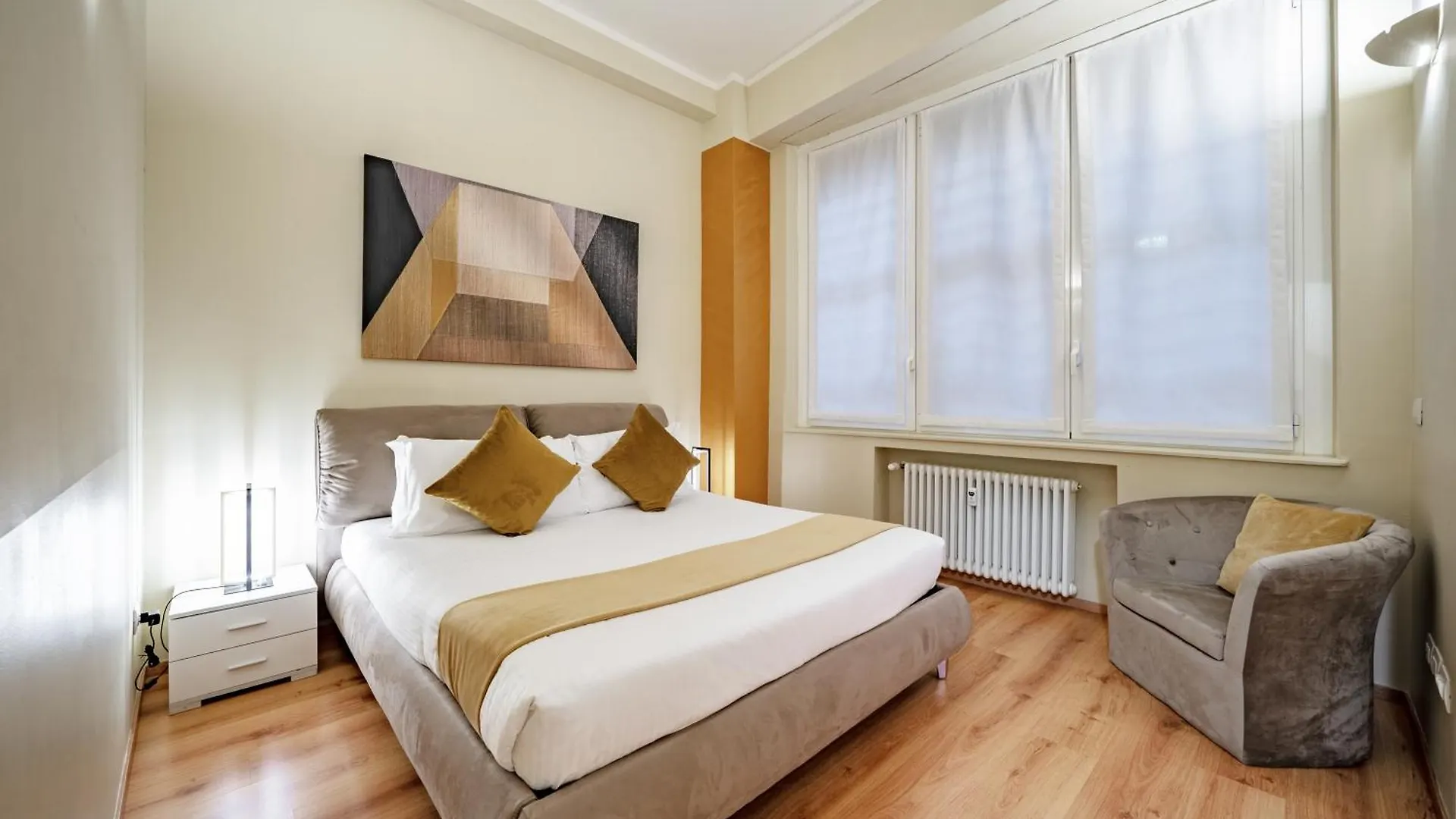 Heart Milan Apartments San Sepolcro Duomo Italien